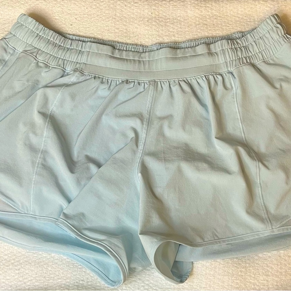 LULULEMON-Hottie Hot Shorts 4” Light Icy Blue Sz 12 EXC